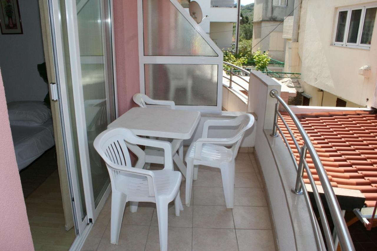 Apartments By The Sea Promajna, Makarska - 2673 Dış mekan fotoğraf