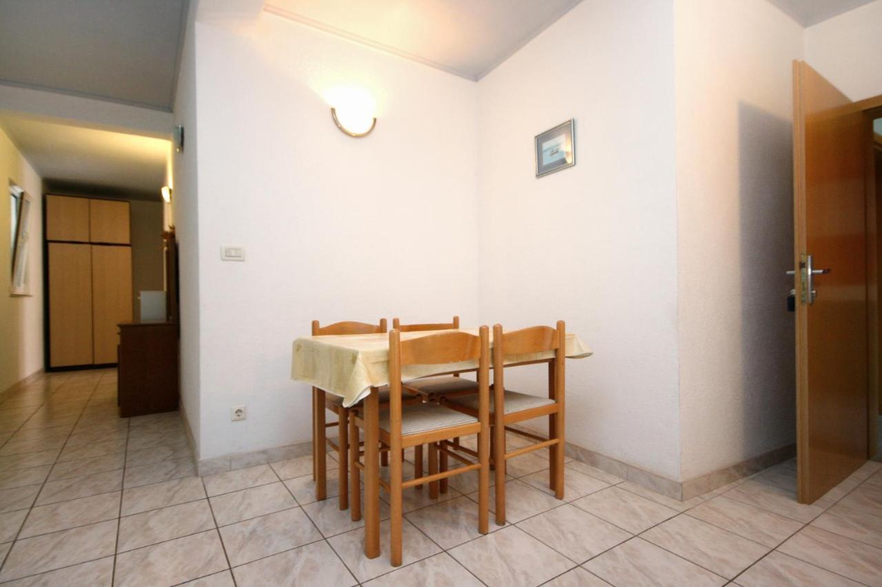Apartments By The Sea Promajna, Makarska - 2673 Dış mekan fotoğraf